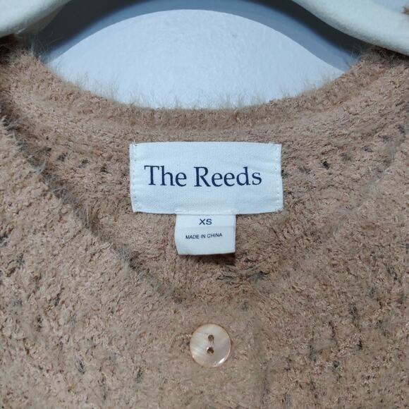 The Reeds Women's Sz XS Tan Cardigan Sweater Super Soft Fuzzy - Picture 3 of 6